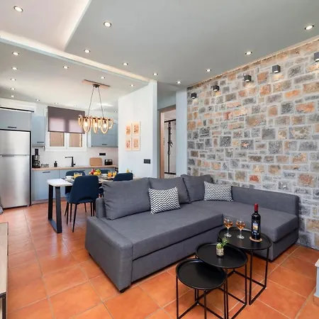 Casa Kaneli Luxury Villa *